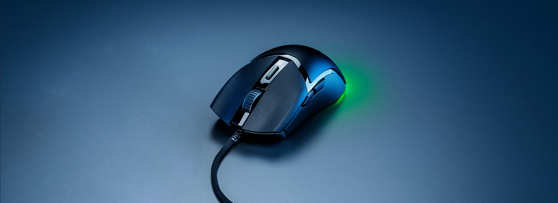 Razer Cobra - Lightweight Design